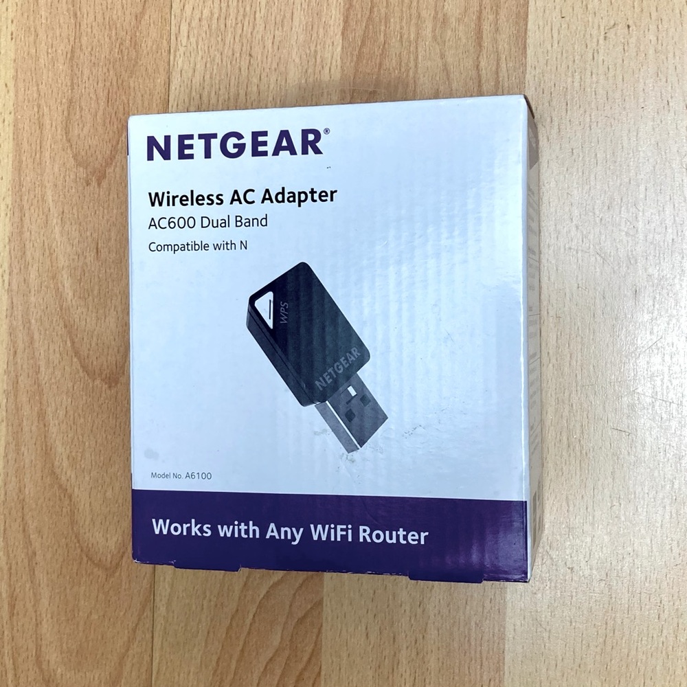 NETGEAR Black USB Wi-Fi Adapter AC600 Dual Band for Seamless Connectivity